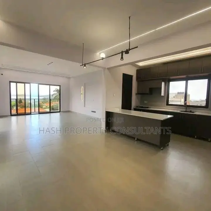 3bdrm Apartment in Bright, Central Division for rent