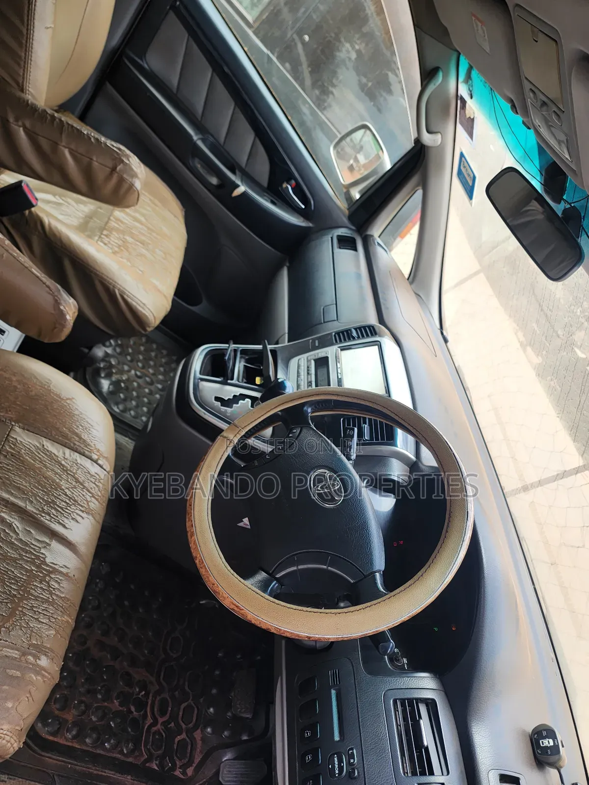 Toyota Alphard 3.0 Petrol AWD 2004 Gray