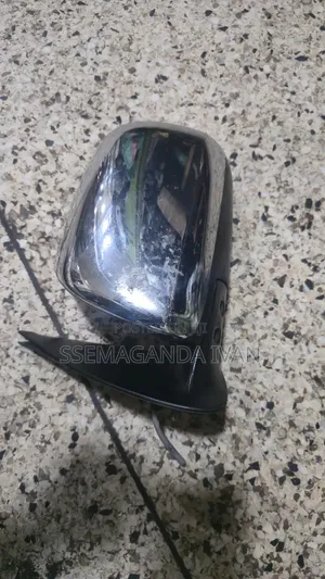Hilux Side Mirror in Chrome