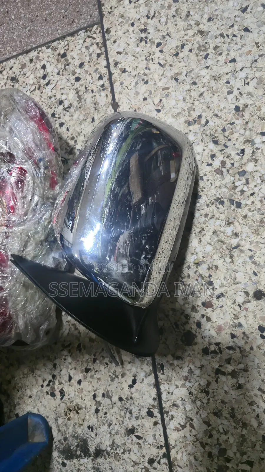 Hilux Side Mirror in Chrome