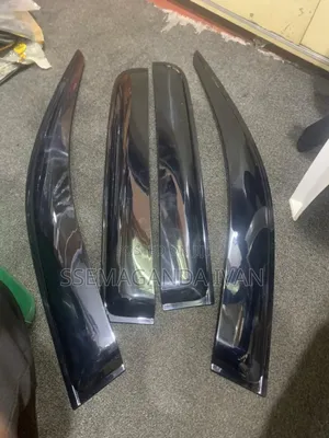 Hilux 2006 Rainguards