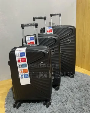 Aset Of 3 Pieces Large Medium Small Size 4 Wheel Suitcase