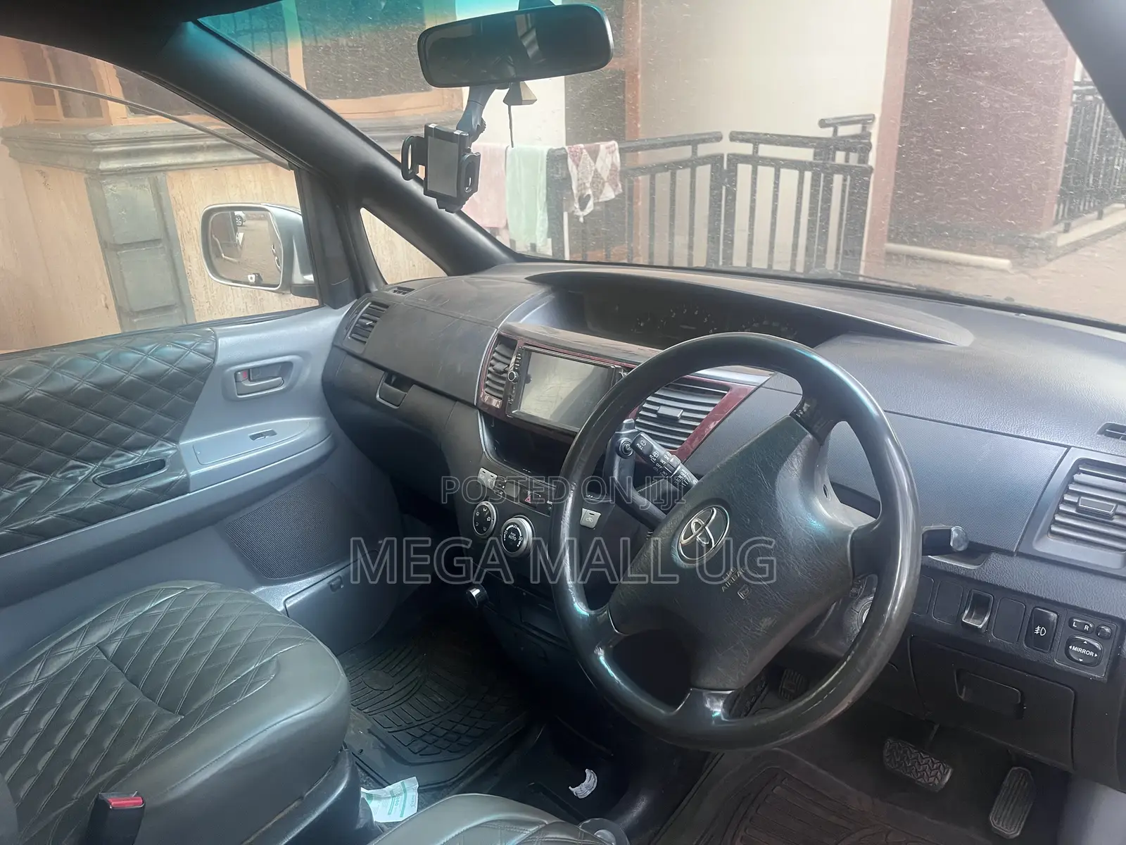 Toyota Noah 2.0 FWD (8 Seater) 2002 Silver