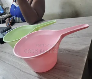 Water Scooper/ Dripper