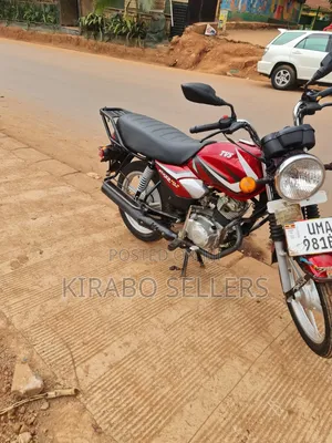 New TVS HLX 125 2025 Red