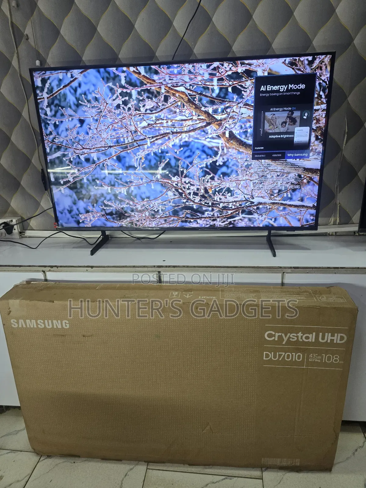 43 Inch Samsung Du70100 Uhd Crystal With Processor New Box