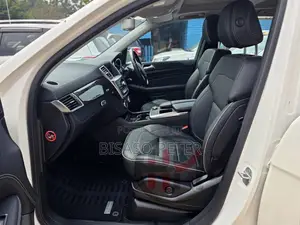 Mercedes-Benz M Class ML 350 4Matic 2012 White