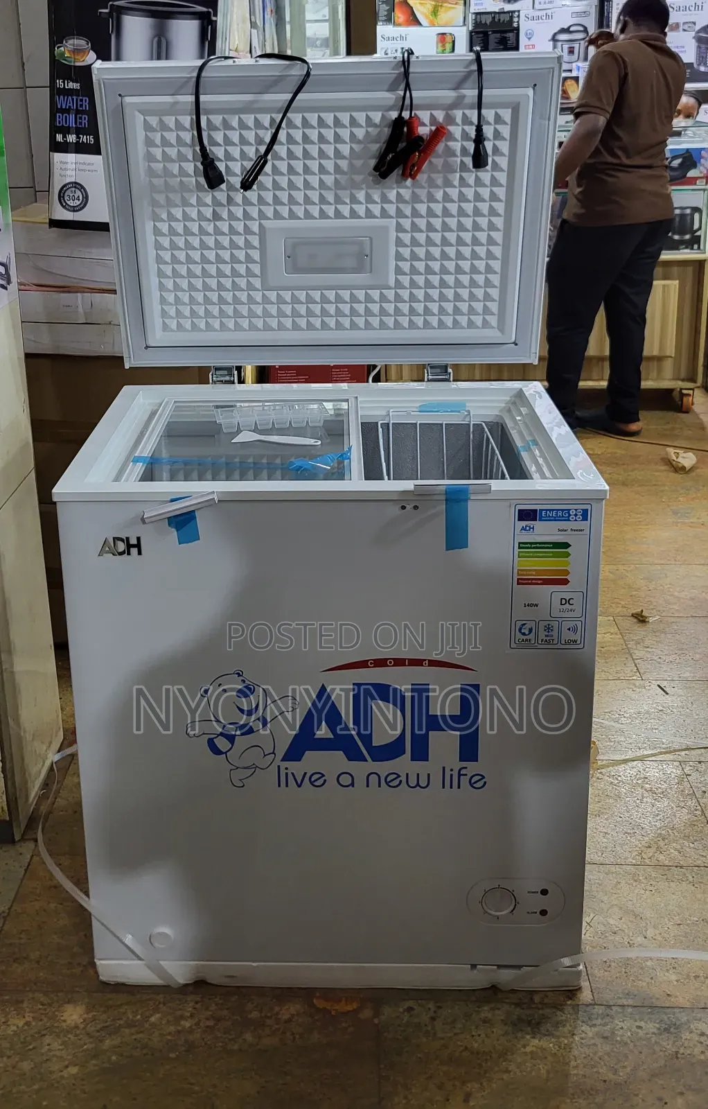 Adh 200liters Dc / Solar / Battery Powered Chest Freezer