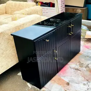Kitchen Cabinet Units – Elegant and Strong Wooden Designs