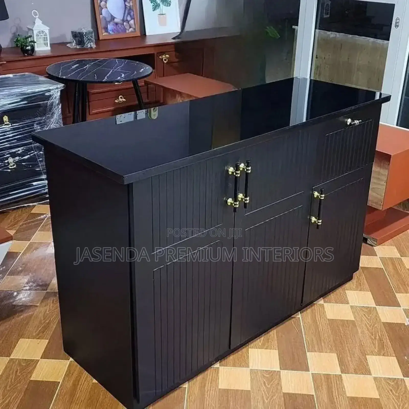 Kitchen Cabinet Units – Elegant and Strong Wooden Designs