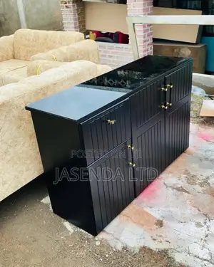 Kitchen Cabinet Units – Elegant and Strong Wooden Designs