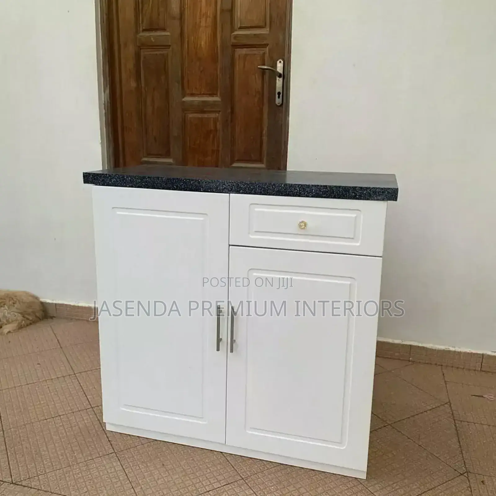 Custom Kitchen Cabinets – Stylish Wooden Storage for Home