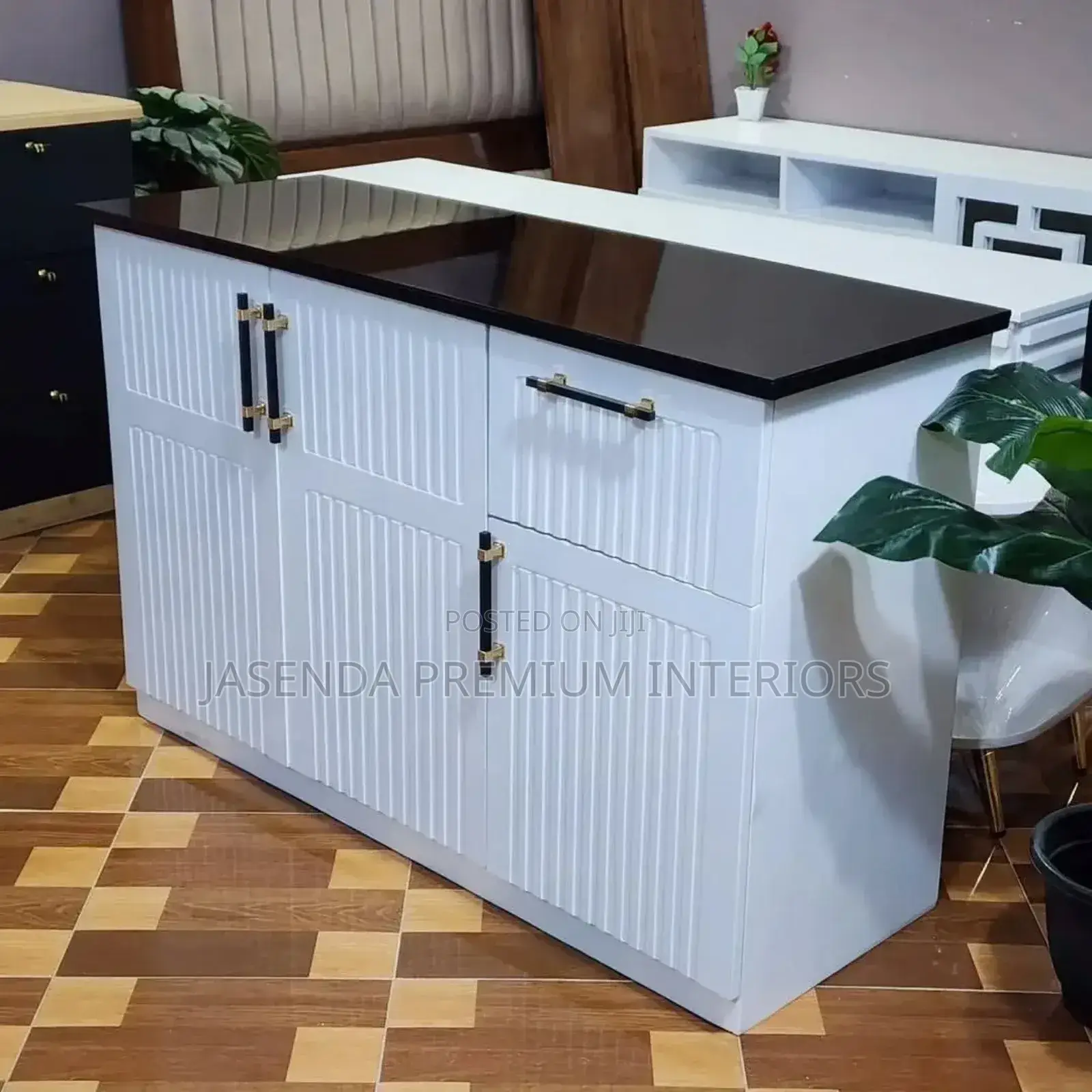 Wooden Kitchen Cabinets – Durable and Elegant Storage Solution