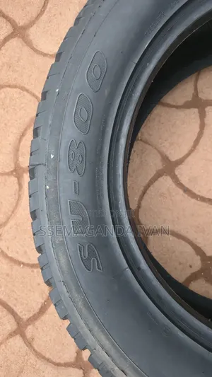 275/55r20 a/T Maxus