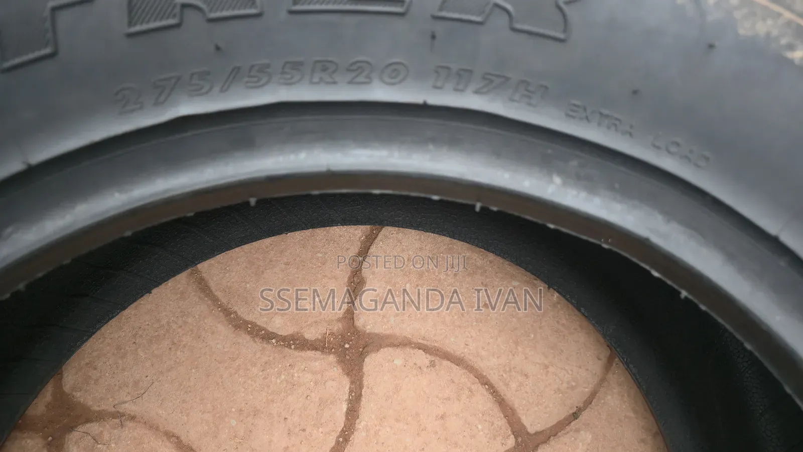275/55r20 a/T Maxus