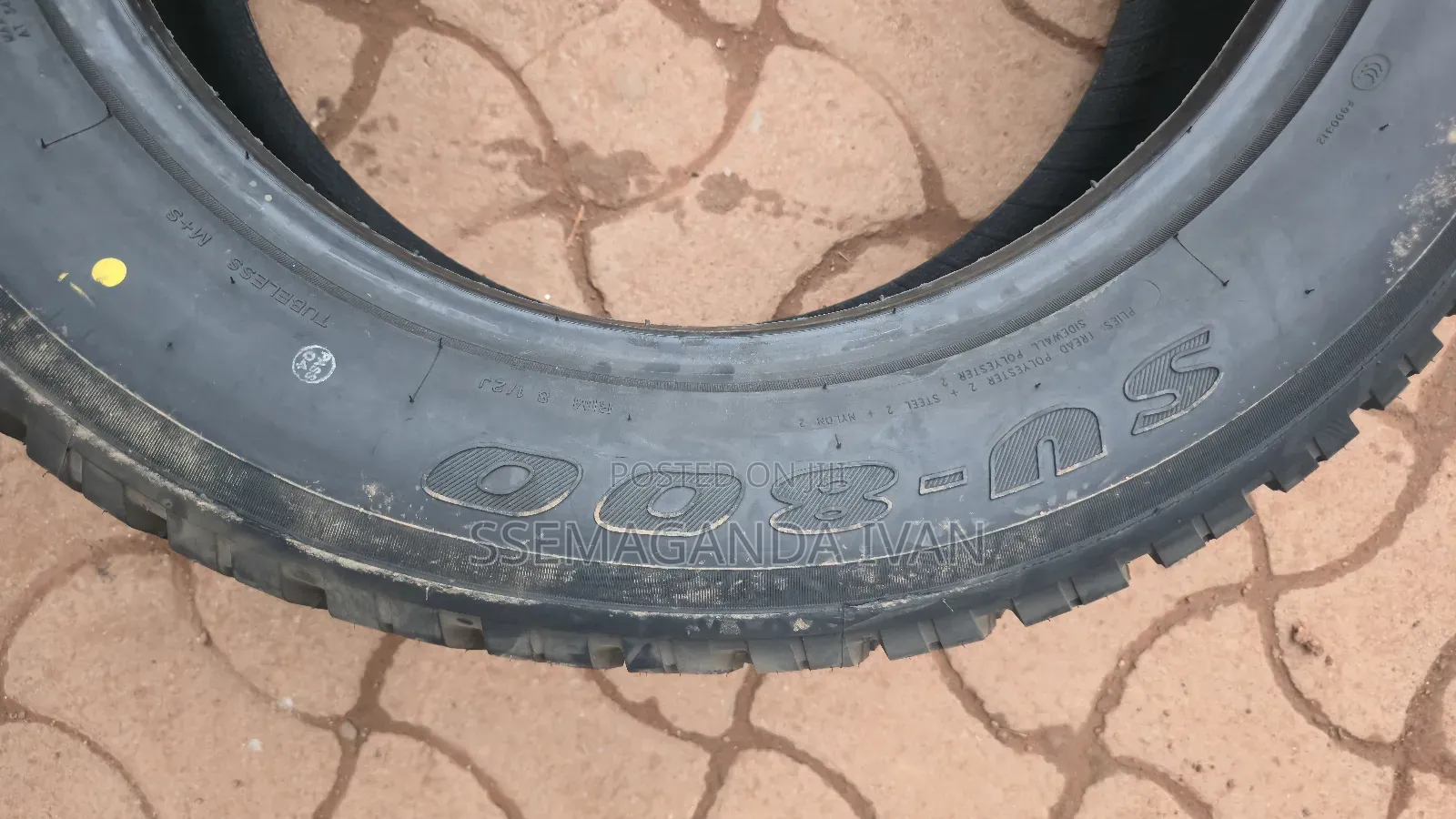 275/55r20 a/T Maxus