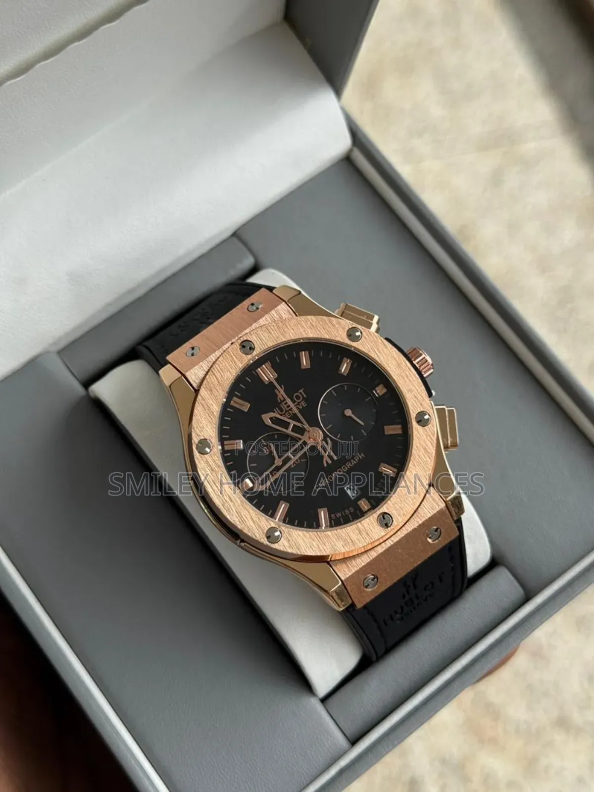 Black Leather Strapped Mens Original Hublot Automatic Wrist Time Piece