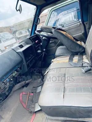 Isuzu Tipper Double Light Blue Color