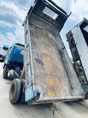 Isuzu Tipper Double Light Blue Color