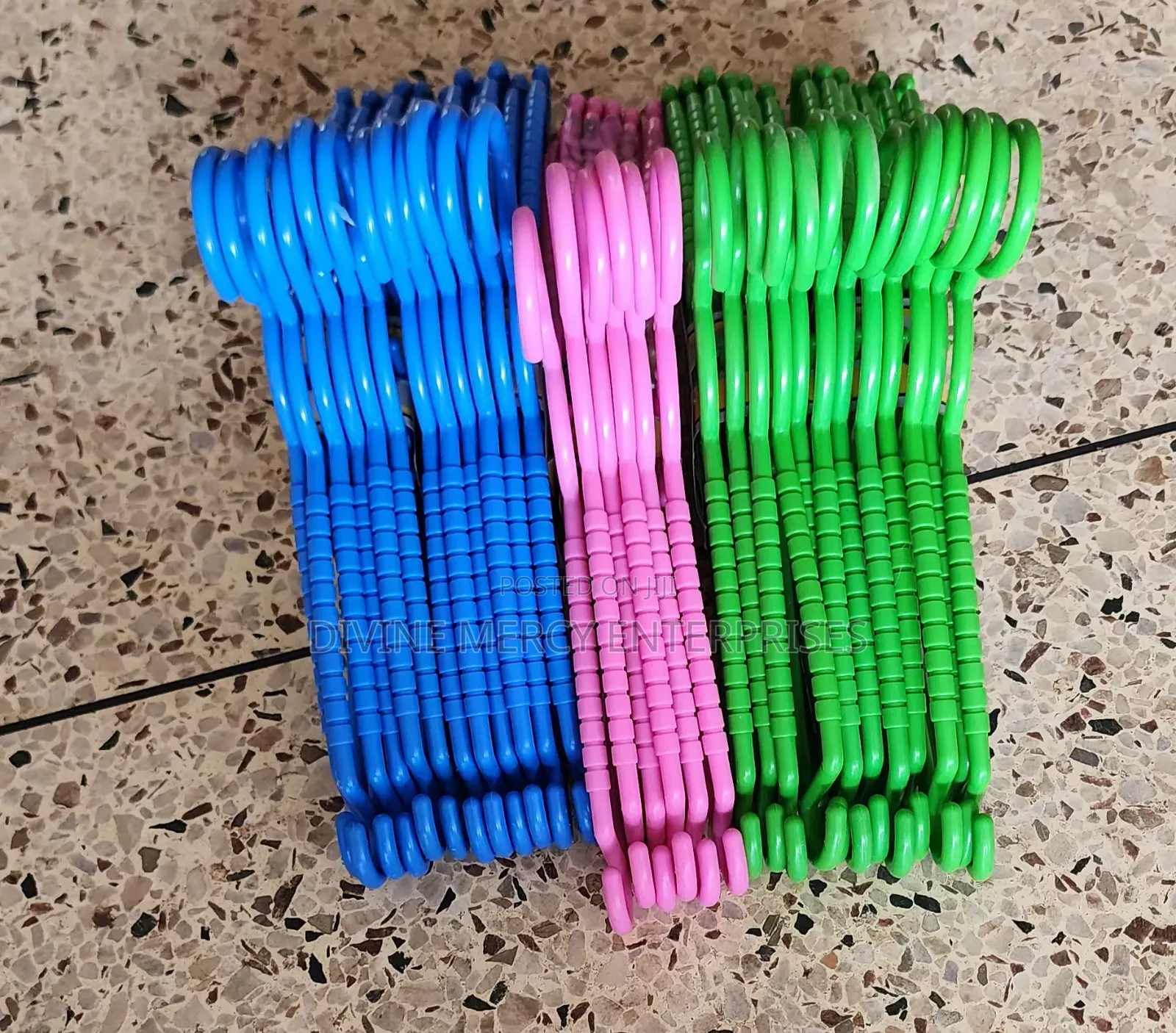 Hangers (Not Rotating)12pcs