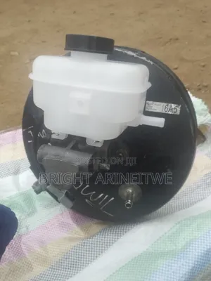 Master Cylinder and Servo for Toyota Hiace /Drone.