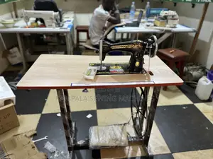 New Singer Sewing Machines With New Original Stand .With Warranty