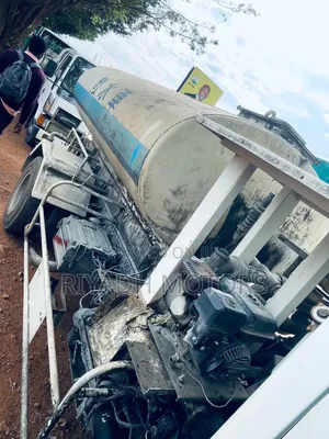 Juston Water Tank 6he1 Engine