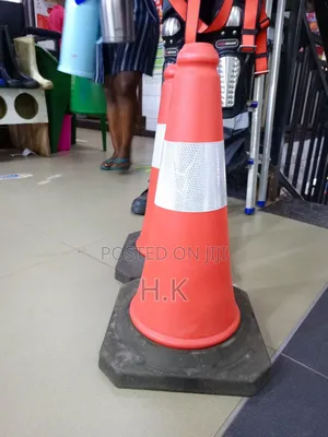 Traffic Cones Med