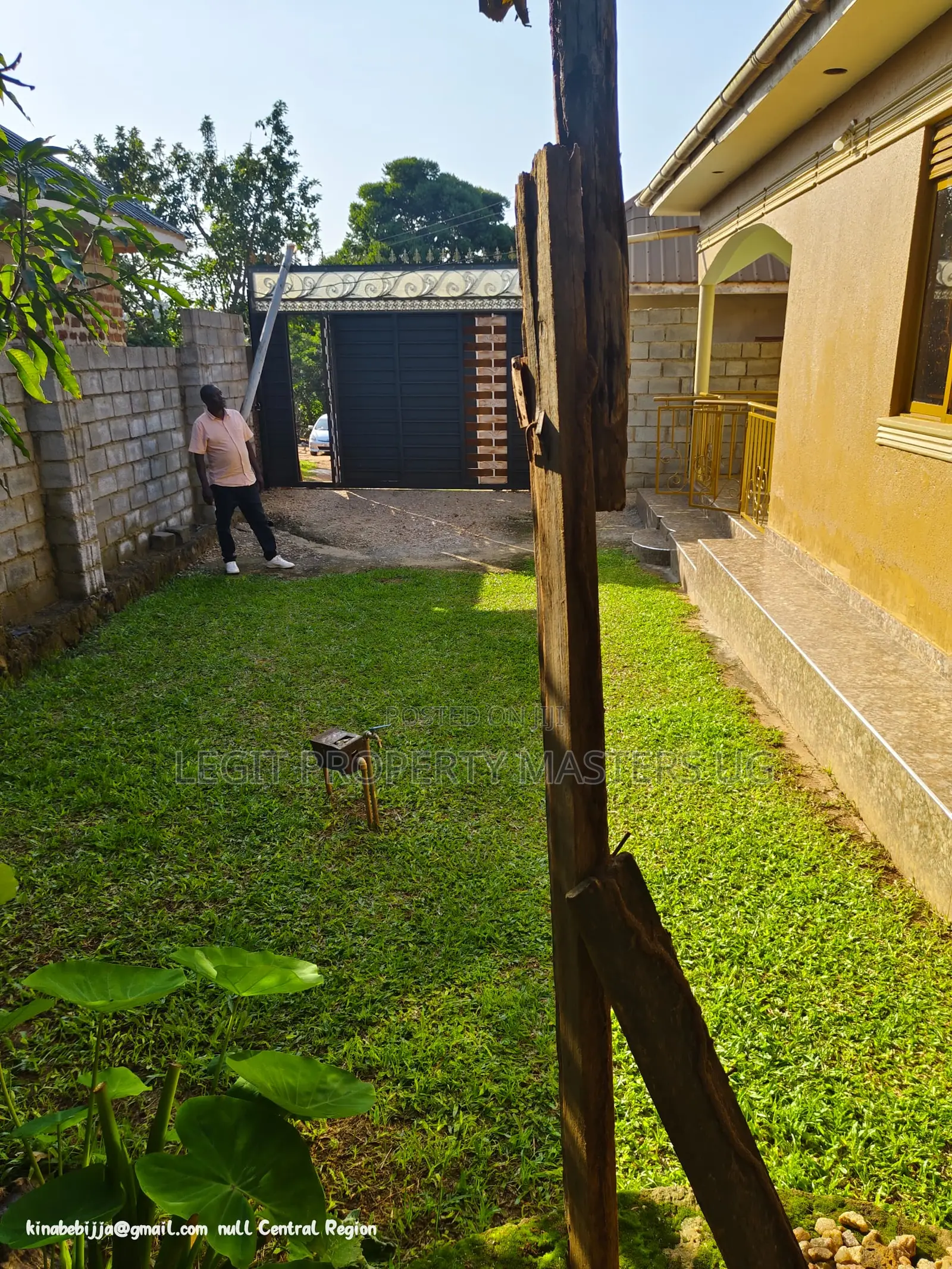 2bdrm Bungalow in Ssebugwawo Estate, Katabi for sale