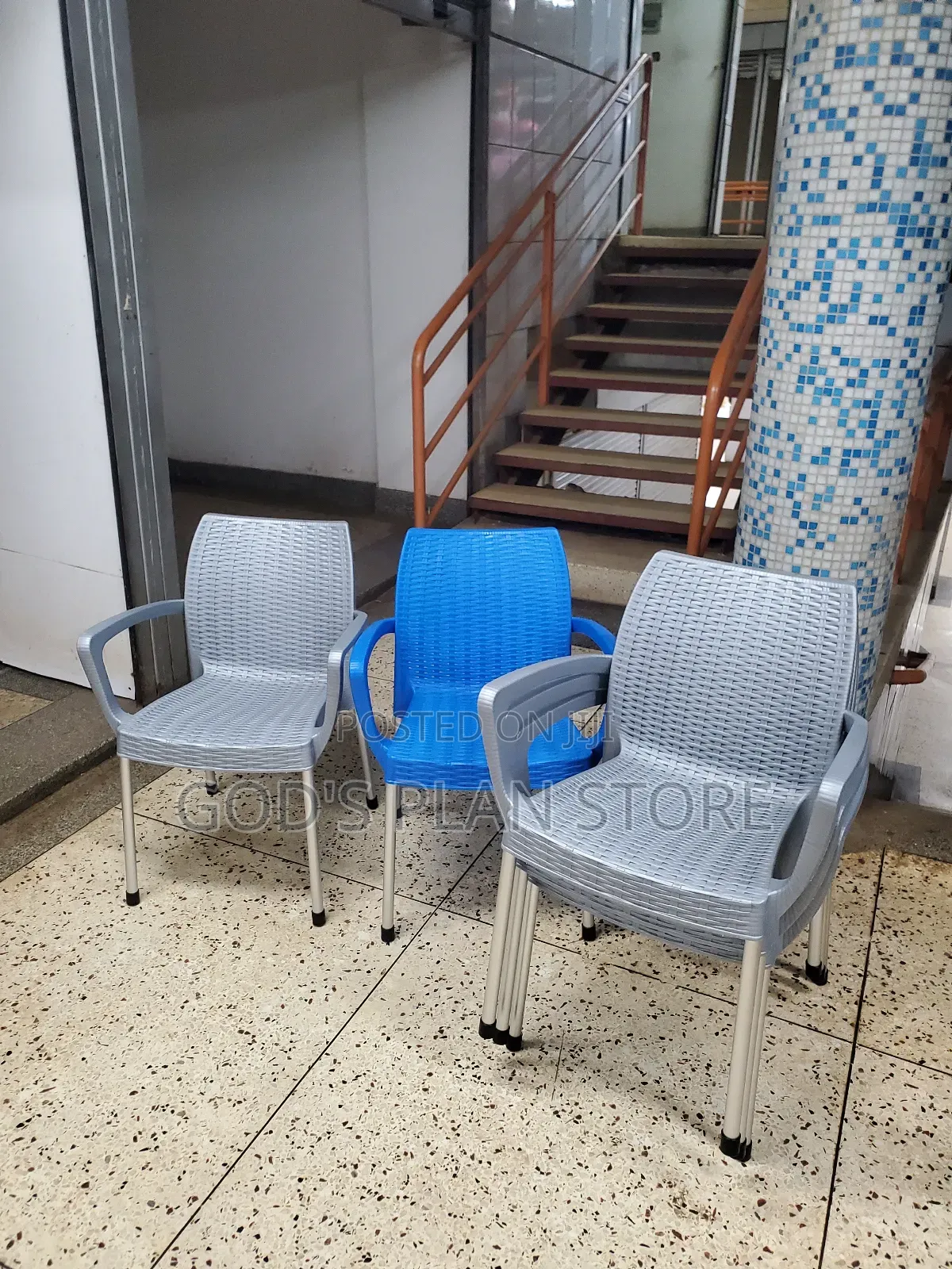 General Armed Plastic Chairs Plastic Chairs