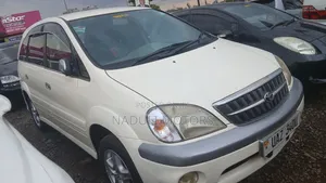 Toyota Nadia 2002 White