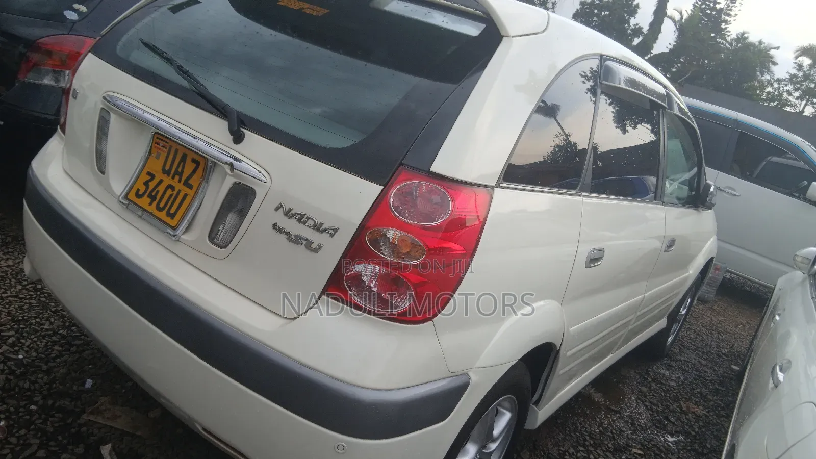 Toyota Nadia 2002 White