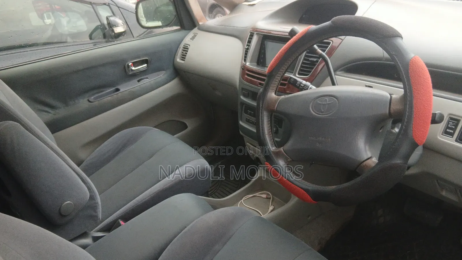 Toyota Nadia 2002 White