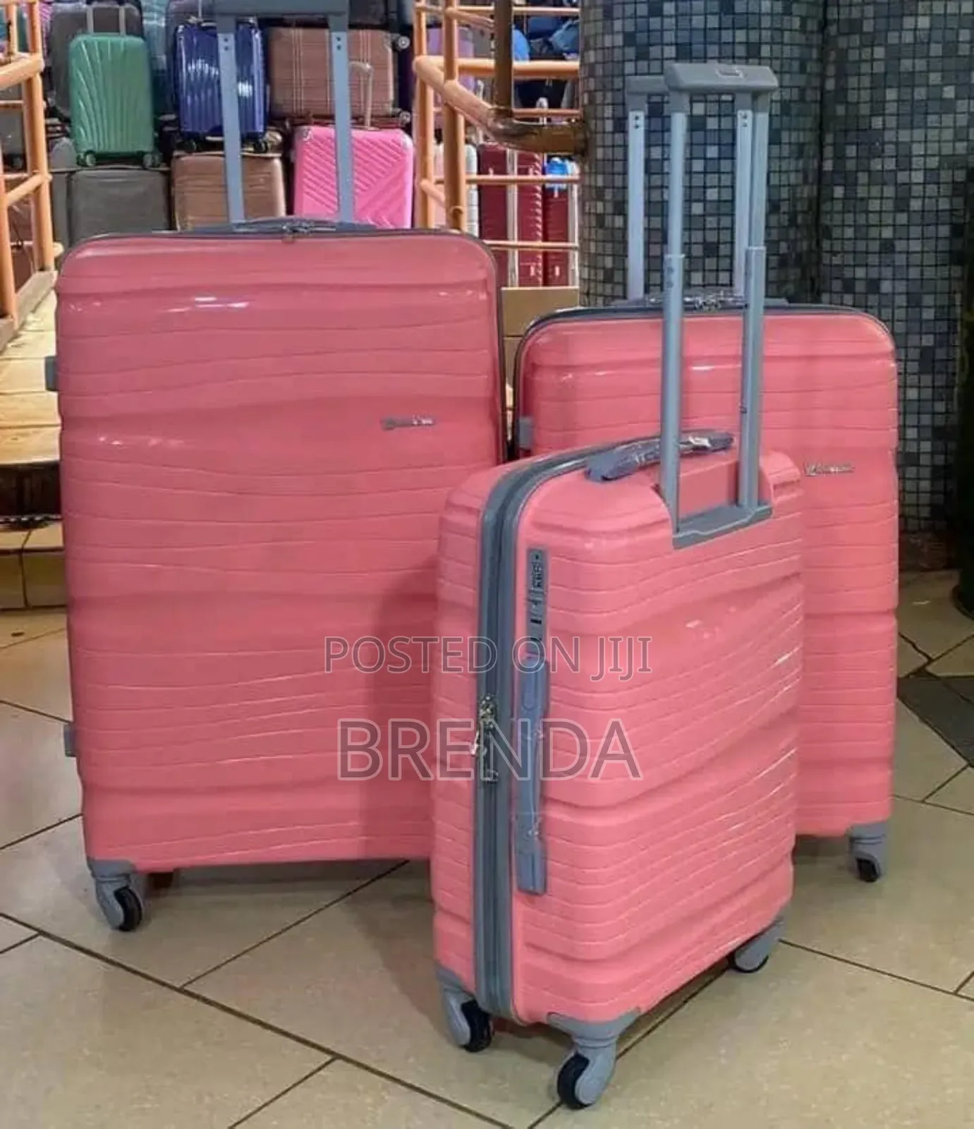 Brand New Rubber Set of 3 Suitcases