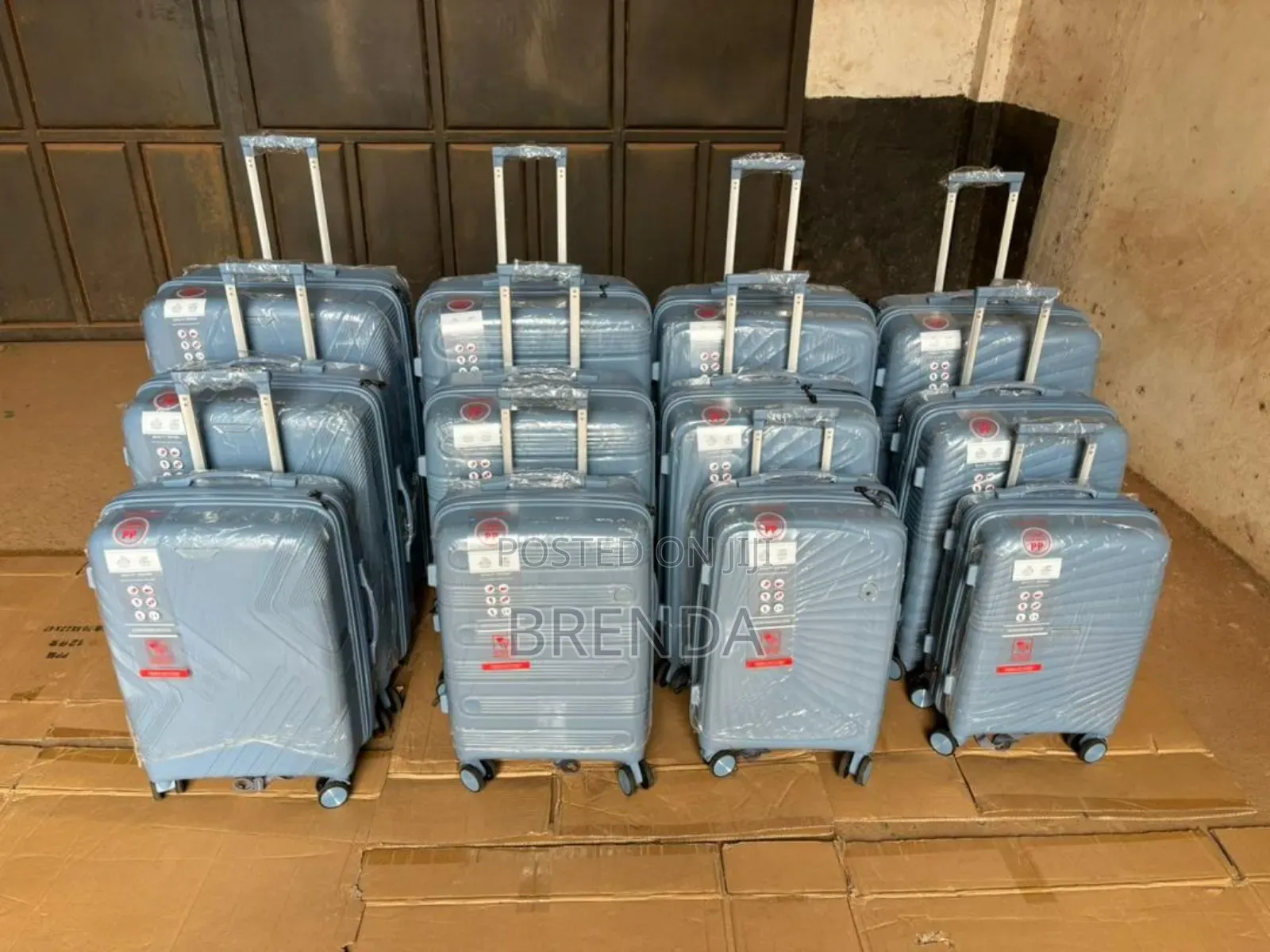 Brand New Rubber Set of 3 Suitcases