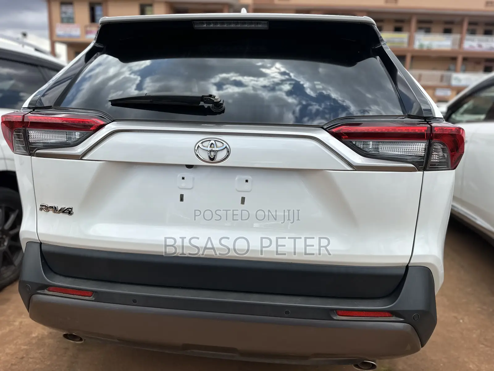 Toyota RAV4 2019 White