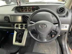 Toyota Corolla Rumion Hatchback 1.5 FWD 2009 Silver
