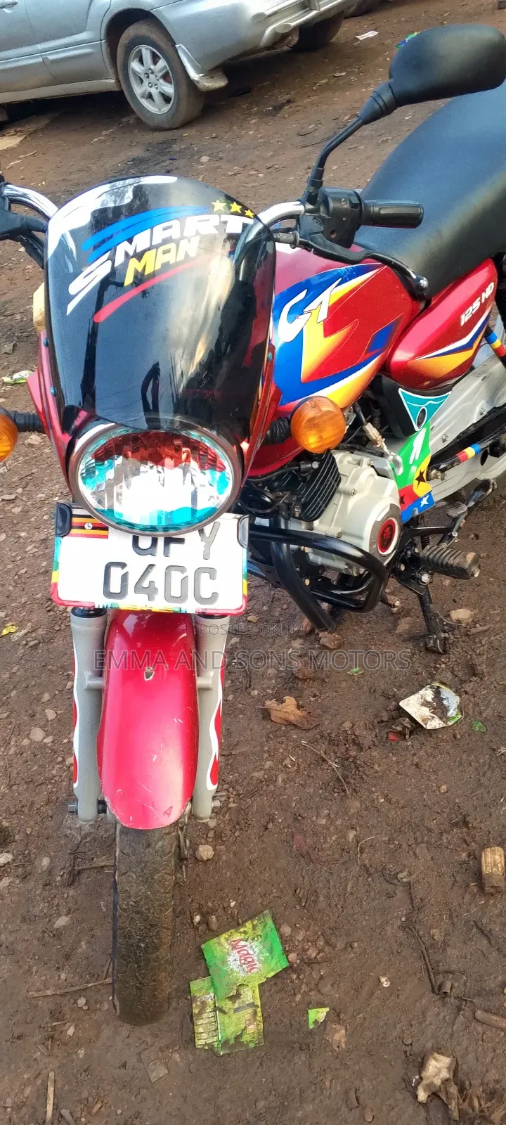 Bajaj Boxer 125 2023 Red
