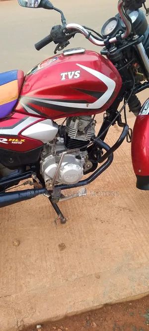 TVS HLX 125 2022 Red