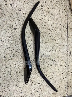 Fortuner Legender 2020 - 2024 Headlight Mouldings