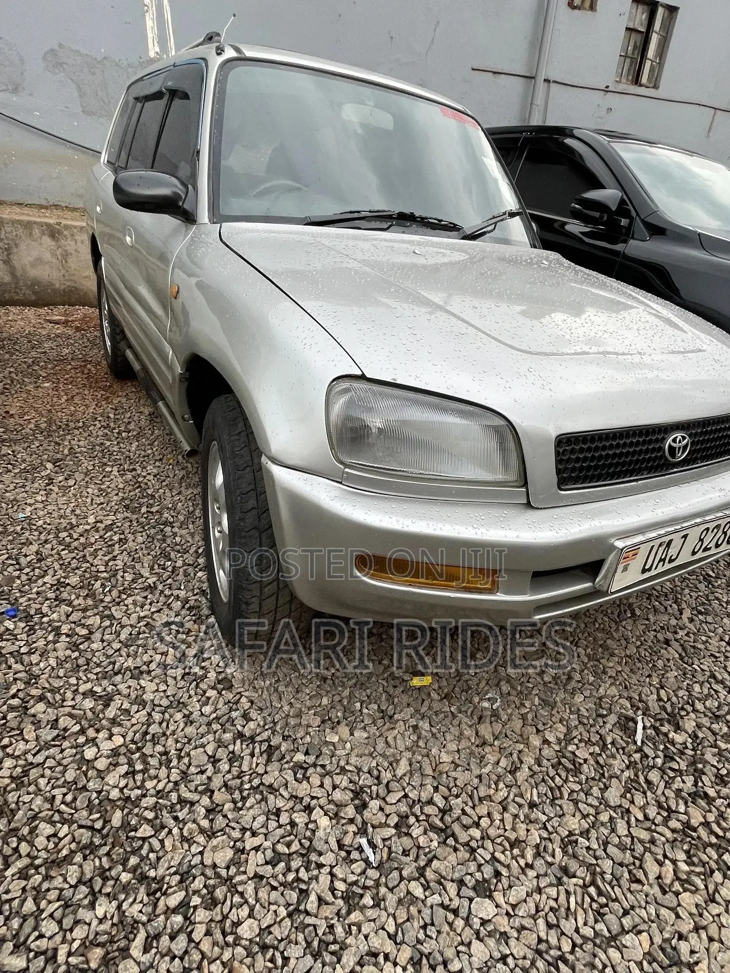 Toyota RAV4 2000 Silver