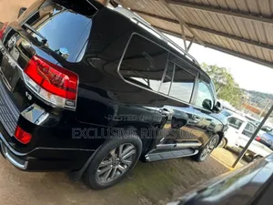 Toyota Land Cruiser Prado 2017 Black