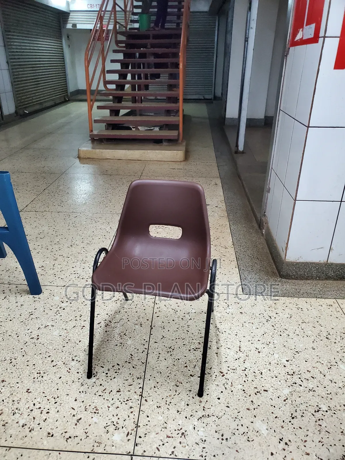 Single Plastic Chairs Single Plastic Chairs