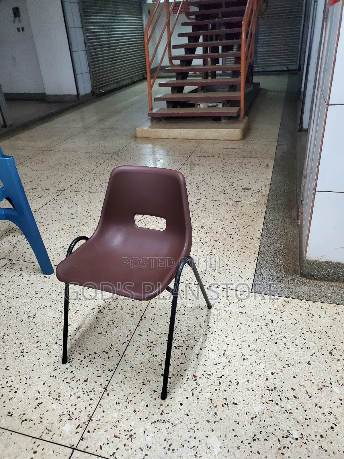 Single Plastic Chairs Single Plastic Chairs