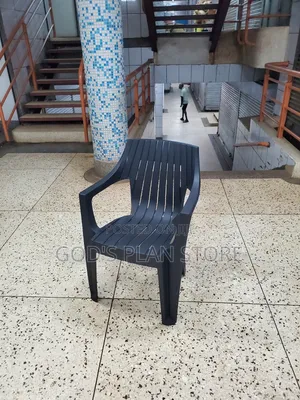 Rigid Armed Plastic Chair Plastic Chair