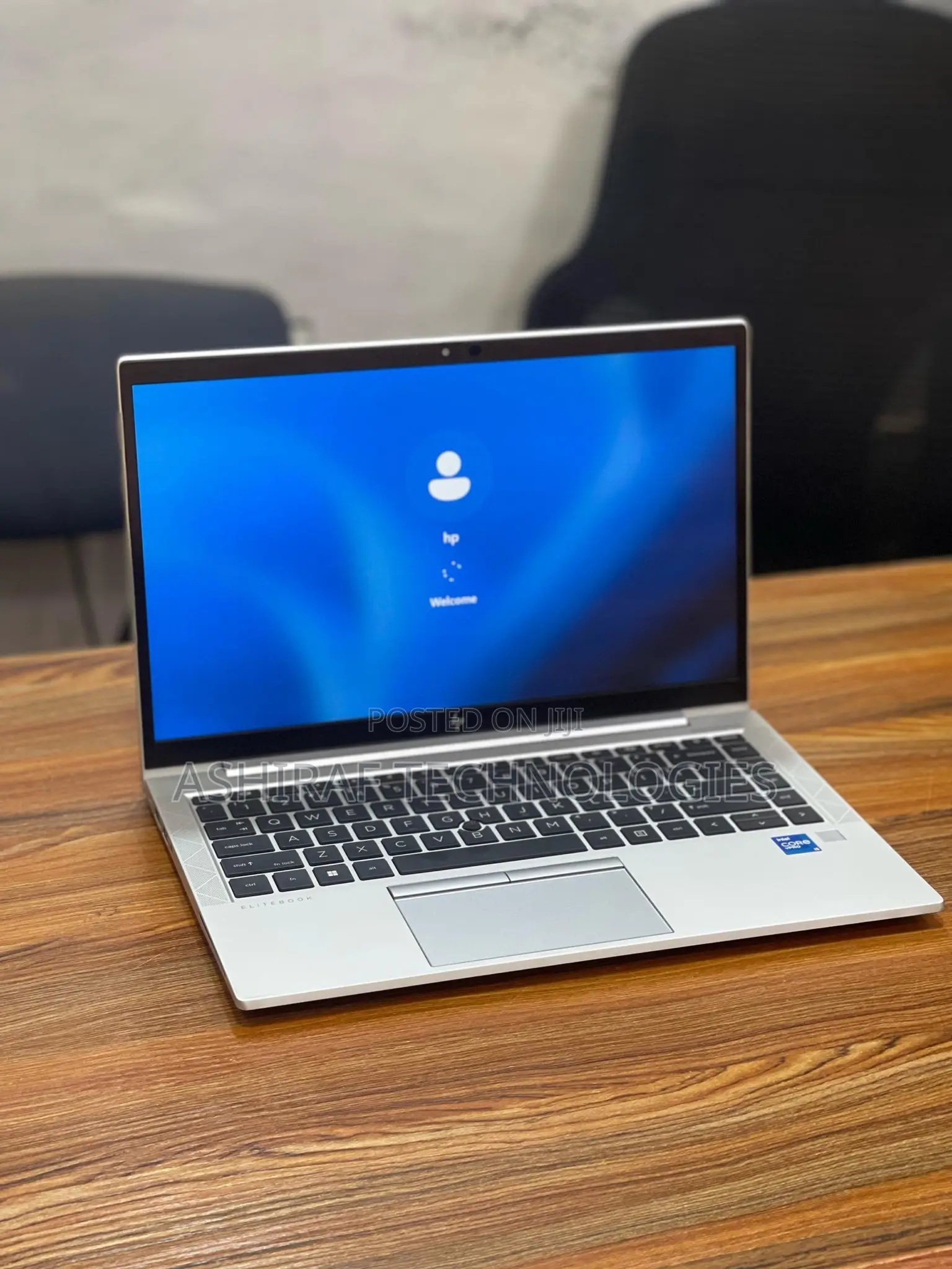 New Laptop HP EliteBook 840 G8 8GB Intel Core I5 SSD 512GB