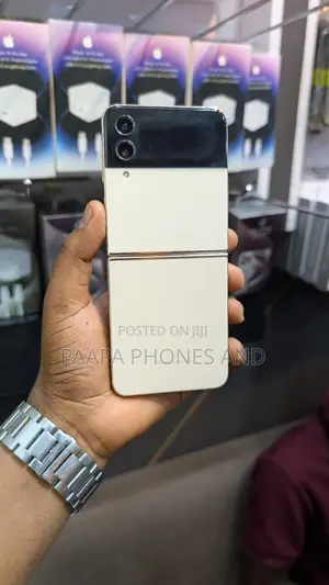 Samsung Galaxy Z Flip4 256 GB White