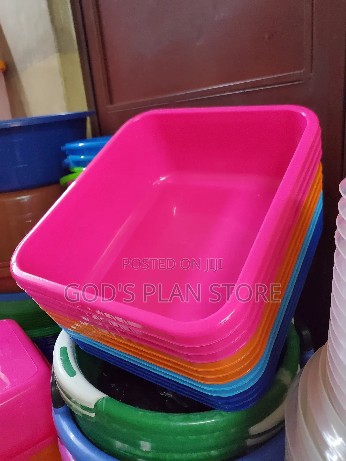 Luuka Plastic Square Katasa
