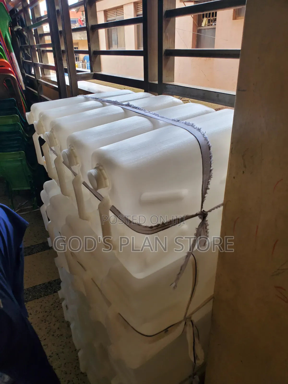 20litres White Plastic Jerrycans