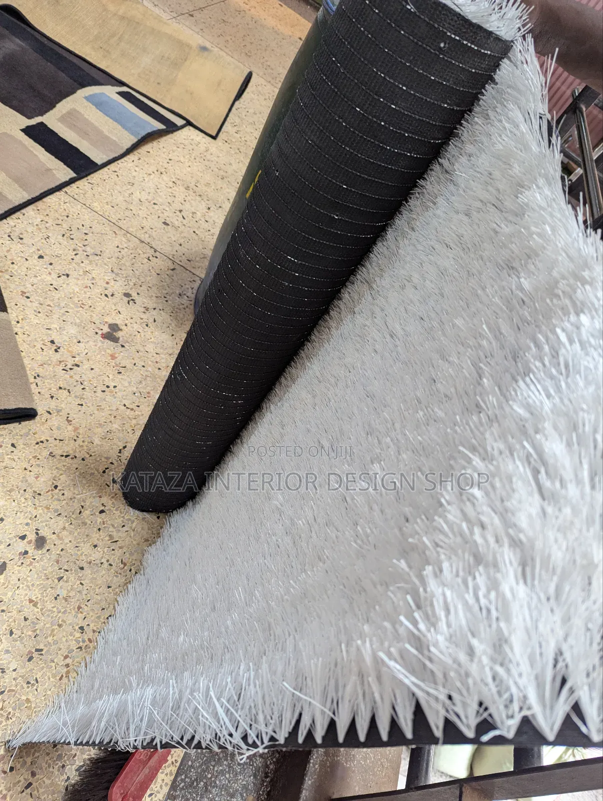 Go Go White Grass Carpet Balcony